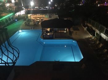 אולודניץ Our Place Hotel מראה חיצוני תמונה